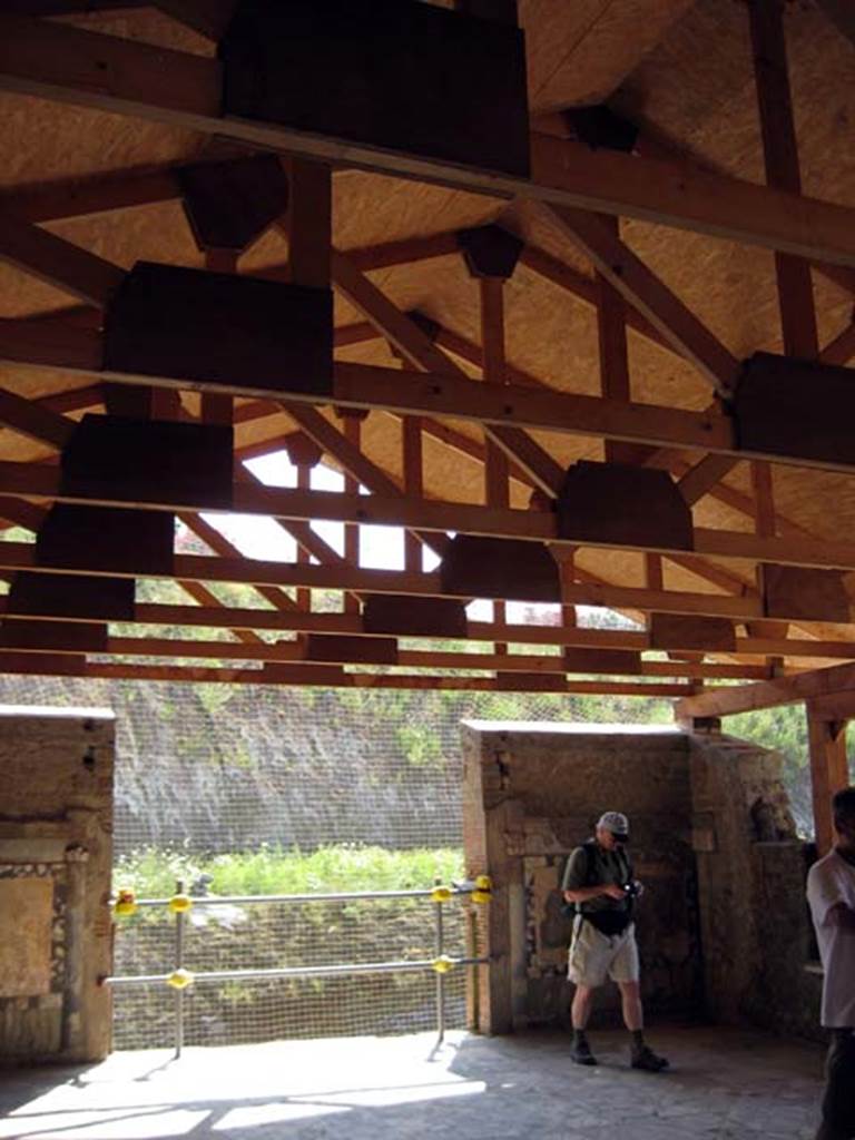 Ins. Or. 1. 2, Herculaneum. July 2009.
Looking towards doorway or large window in south wall and south-west corner.
Photo courtesy of Sera Baker.
